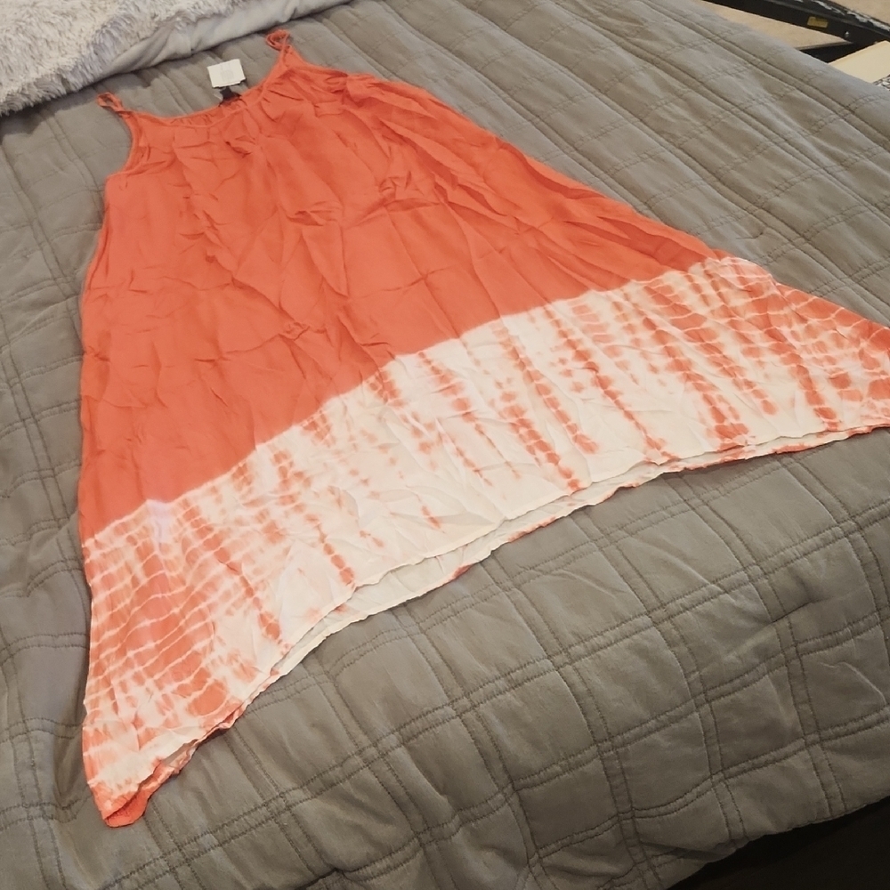 Raviya Coral and White Maxi Dress Size L, New With Tags!